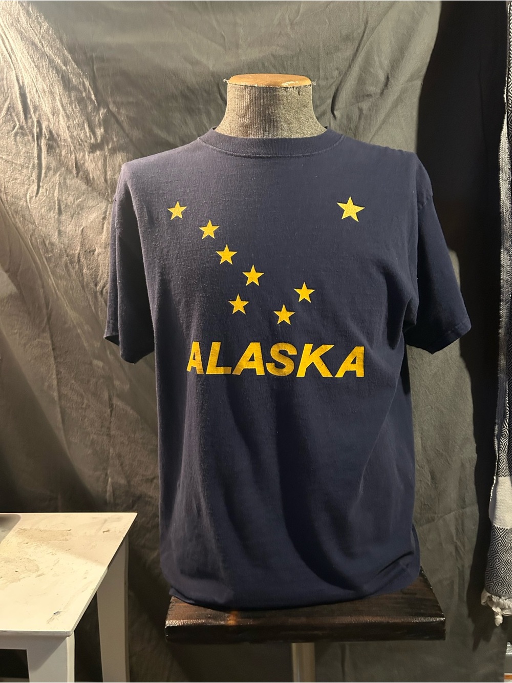 90’s vintage delta men’s Alaska tee